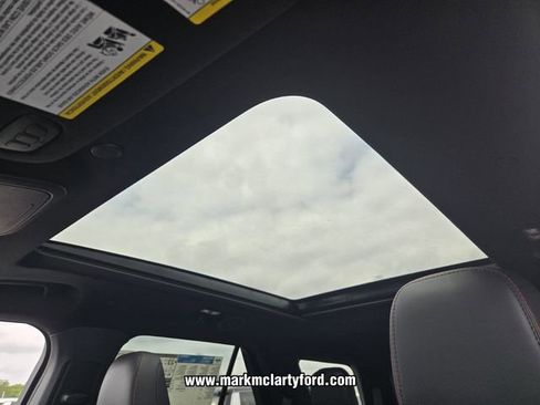 New 2026 Ford Explorer ST-Line AWD/4WD image 7