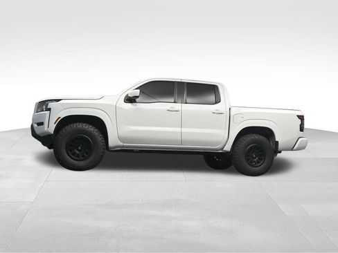 Used 2022 Nissan Frontier SV RWD image 10