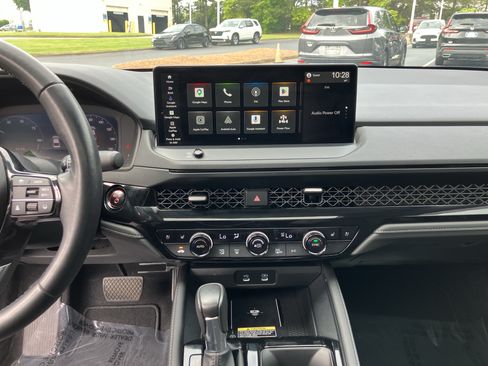 Used 2025 Honda Accord Touring image 25