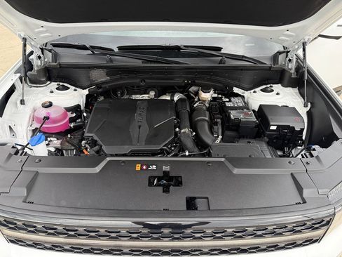 Used 2025 Hyundai Santa Fe Calligraphy image 17