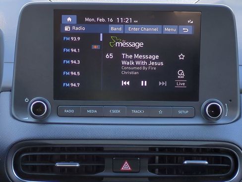 Certified 2023 Hyundai Kona SEL w/ Cargo Package image 17