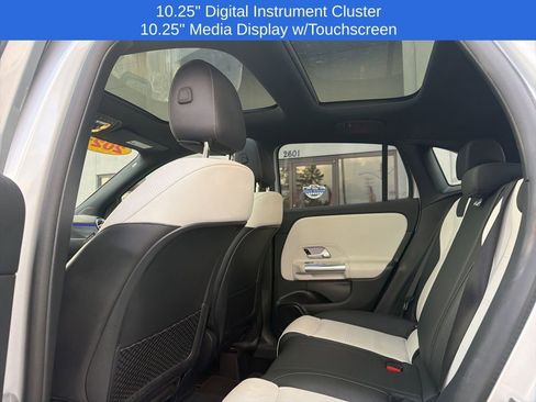 Used 2021 Mercedes-Benz GLA 250 GLA 250 image 14