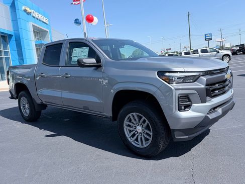 New 2026 Chevrolet Colorado LT w/ LT Convenience Package RWD image 2