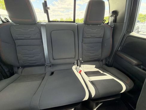 Used 2025 Nissan Frontier PRO-4X AWD/4WD image 14