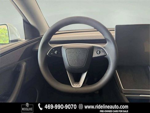 Used 2026 Tesla Model Y 2WD image 11