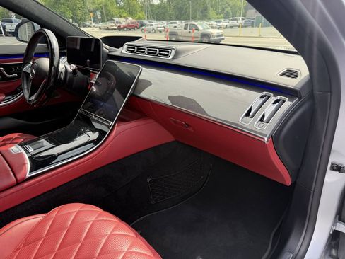 Used 2023 Mercedes-Benz S 580 4MATIC Sedan image 19