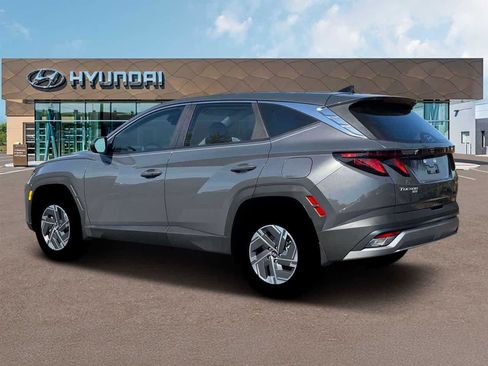 New 2026 Hyundai Tucson Blue SE image 4
