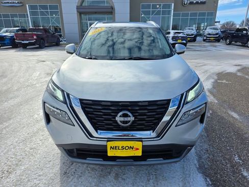 Used 2023 Nissan Rogue SL w/ SL Premium Package image 4