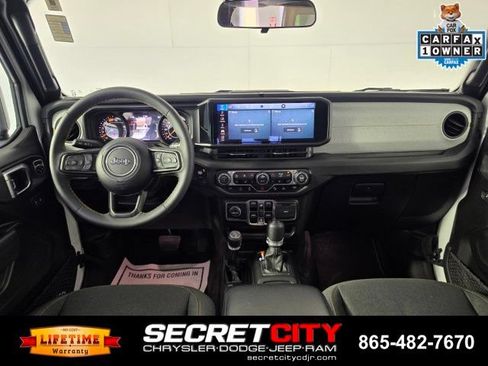 Used 2024 Jeep Wrangler Unlimited Sport AWD/4WD image 28