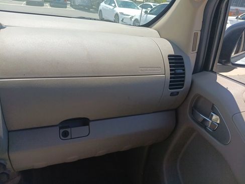 Used 2015 Nissan Frontier SV RWD image 22