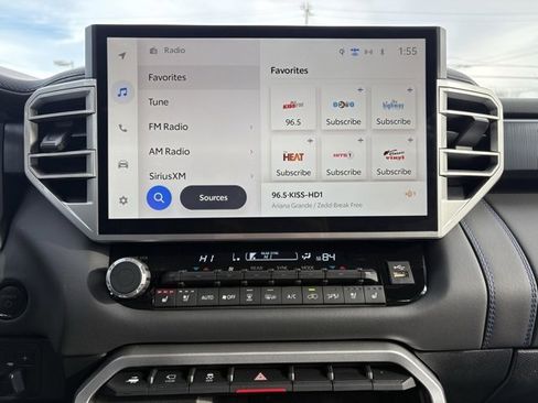 Used 2025 Toyota Sequoia Platinum image 29