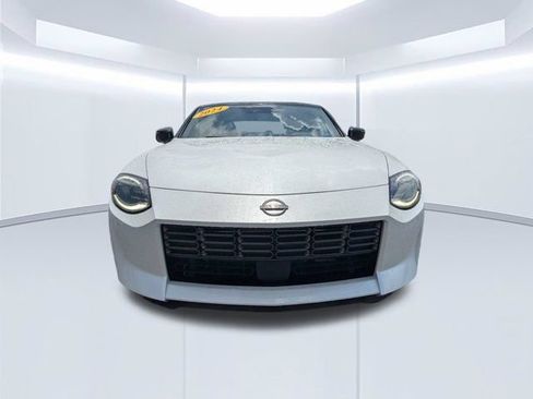 Used 2024 Nissan Z Performance w/ Floor Mat Package RWD image 9