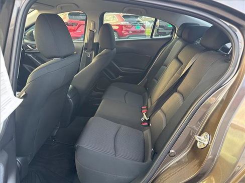 Used 2015 MAZDA MAZDA3 i Touring image 12