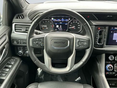 Used 2021 GMC Yukon XL Denali image 13