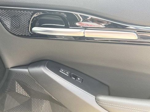 New 2026 Kia Seltos S FWD image 16