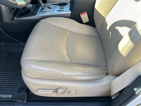 Used 2019 Toyota 4Runner Limited image 18