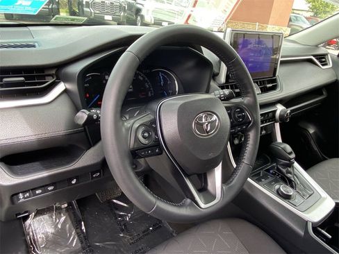 Certified 2023 Toyota RAV4 XLE w/ Convenience Package image 20
