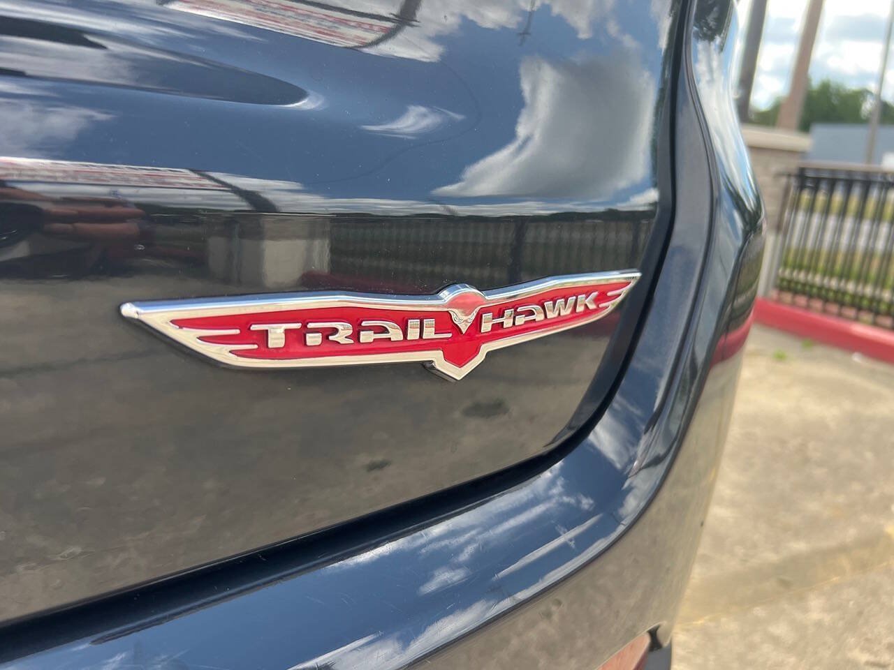 Used 2018 Jeep Compass Trailhawk w/ Leather Interior Group AWD/4WD image 10