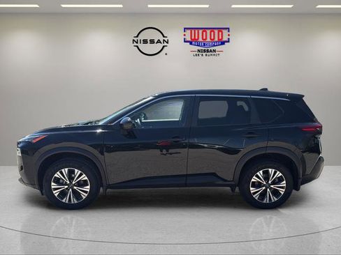 Used 2023 Nissan Rogue SV image 5