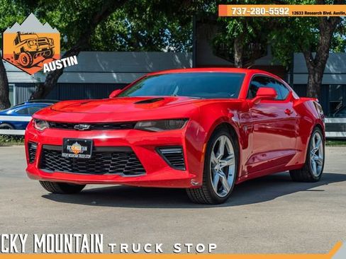 Used 2018 Chevrolet Camaro SS RWD image 1