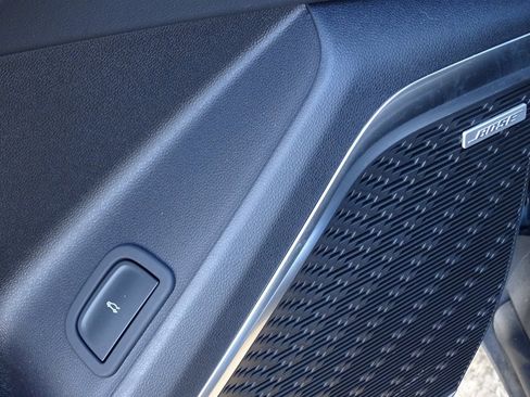 Used 2025 Buick Enclave Preferred image 17