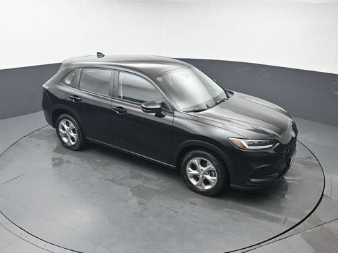 Certified 2024 Honda HR-V LX image 40