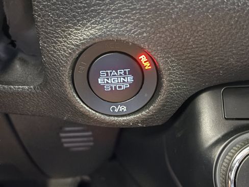 Used 2019 Dodge Durango AWD image 19