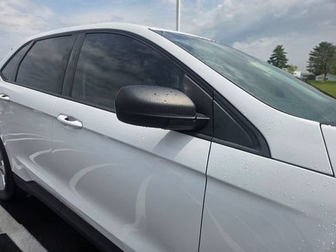 Certified 2019 Ford Edge SE FWD image 5