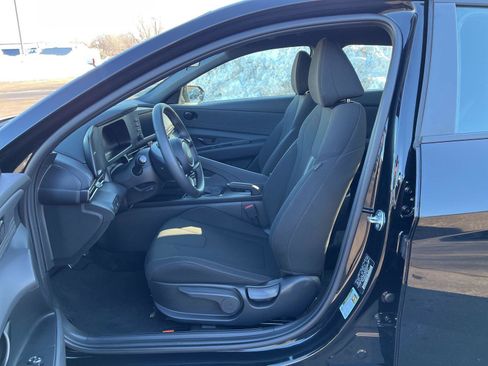 New 2025 Hyundai Elantra Sport image 13