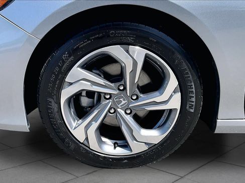 Used 2019 Honda Accord EX-L image 11