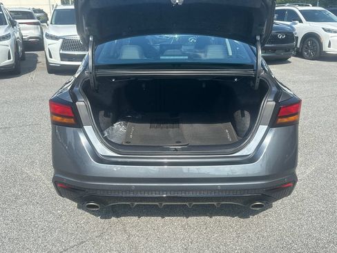 Used 2025 Nissan Altima 2.5 SR w/ SR Premium Package FWD image 18