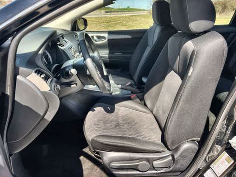 Used 2015 Nissan Sentra SV image 11