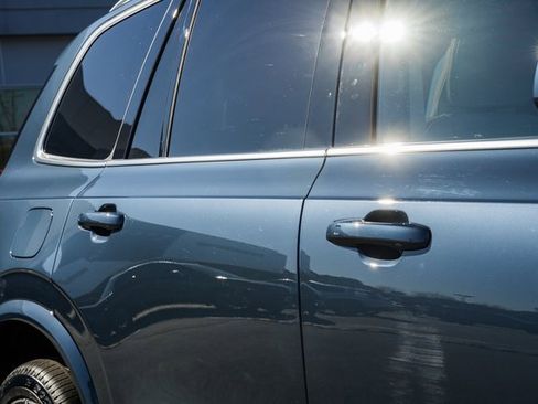 New 2026 Volvo XC90 B6 Ultra w/ Protection Package Premier image 16