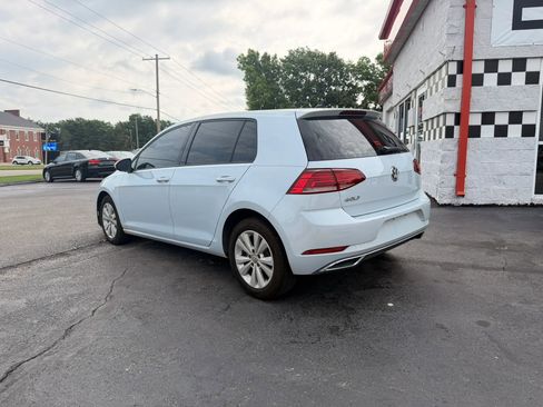 Used 2021 Volkswagen Golf 4-Door FWD image 3