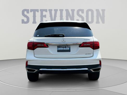 Used 2017 Acura MDX SH-AWD image 4