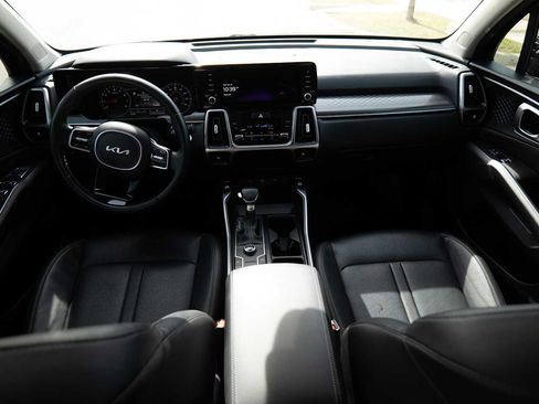 Certified 2022 Kia Sorento S image 26