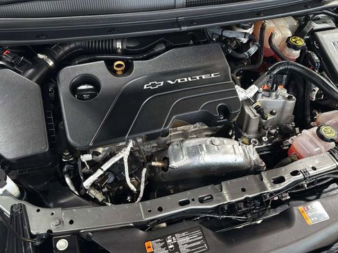 Used 2017 Chevrolet Volt Premier w/ Driver Confidence II Package FWD image 40