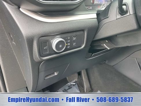 Used 2020 Ford Explorer XLT w/ Equipment Group 202A AWD/4WD image 22