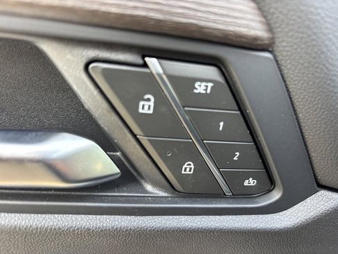 Used 2025 GMC Acadia Denali w/ LPO, Floor Liner Package image 23