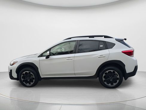 Used 2023 Subaru Crosstrek 2.0i Premium image 10