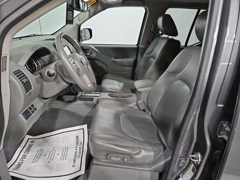 Used 2019 Nissan Frontier SL AWD/4WD image 10