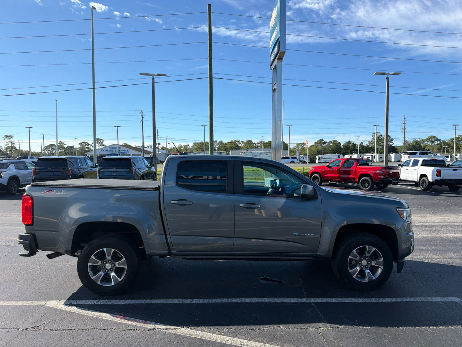 Used 2019 Chevrolet Colorado Z71 AWD/4WD image 6