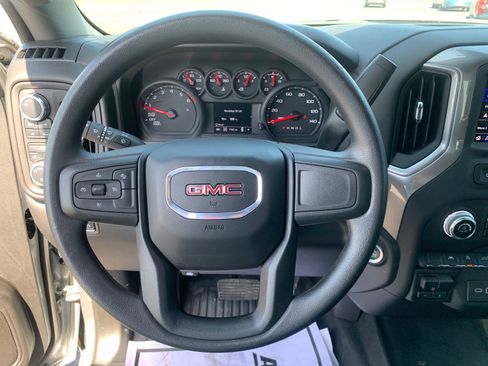 Used 2024 GMC Sierra 1500 Pro w/ Pro Value Package AWD/4WD image 11
