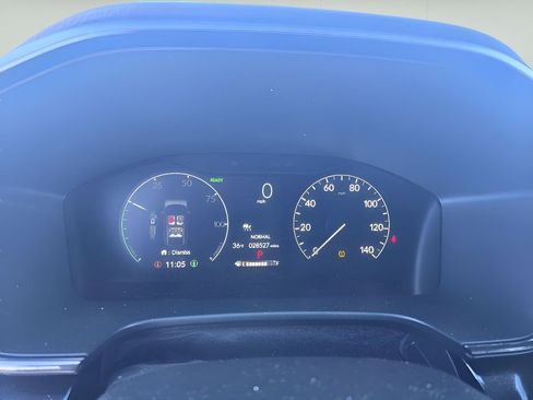 Used 2025 Honda CR-V Sport Touring image 21