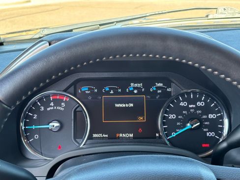 Used 2022 Ford F250 Lariat image 23