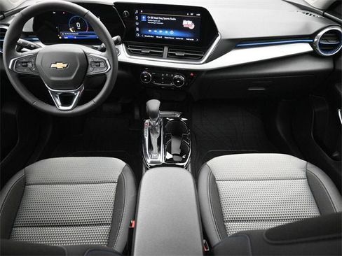 New 2026 Chevrolet Trax LT image 24
