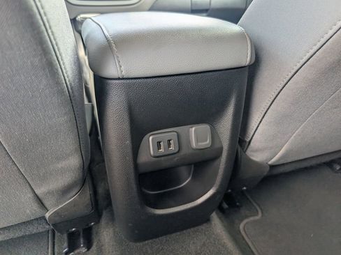 Used 2018 Chevrolet Colorado LT w/ LT Convenience Package RWD image 28