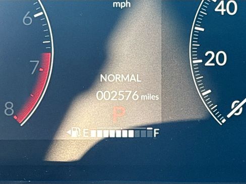 Used 2026 Honda HR-V EX-L image 11