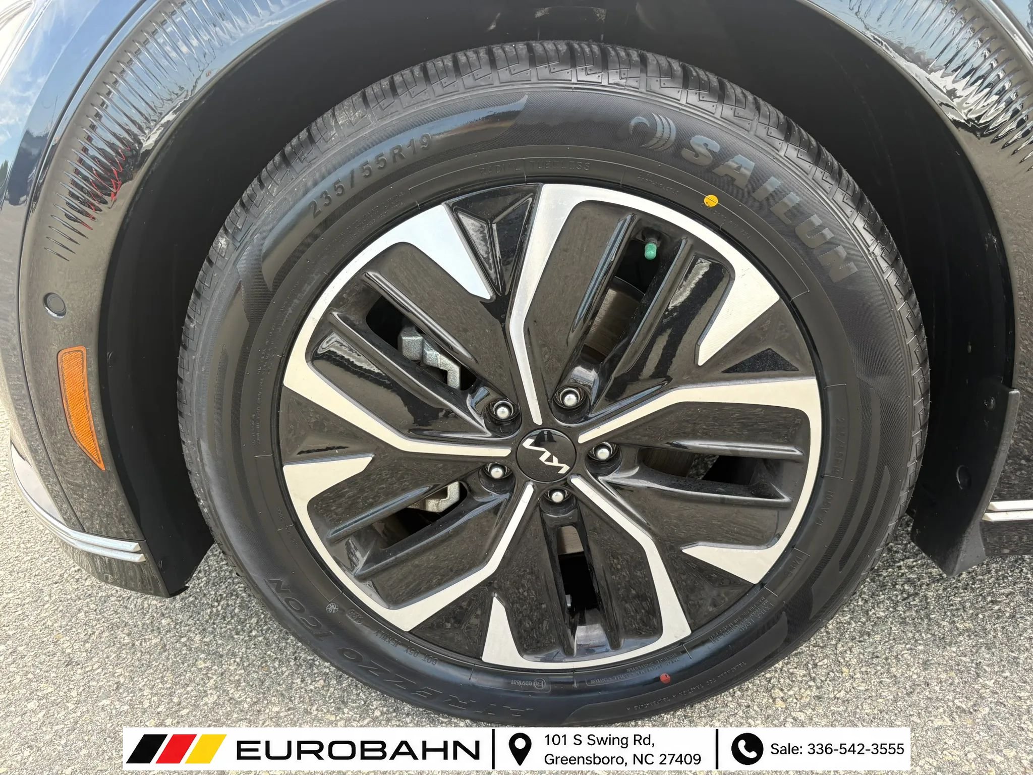Used 2022 Kia EV6 Wind w/ Wind Technology Package AWD/4WD image 31