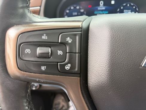 Used 2023 Chevrolet Tahoe High Country w/ Premium Package 2 AWD/4WD image 23